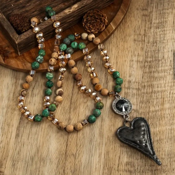 Natural Stone Green and Silver Multi-Strand Long Sweater Heart Pendant Necklace BOUTIQUE