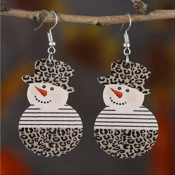 053 Cute Snowman Design With Leopard Pattern Dangle Earrings Wooden Jewelry