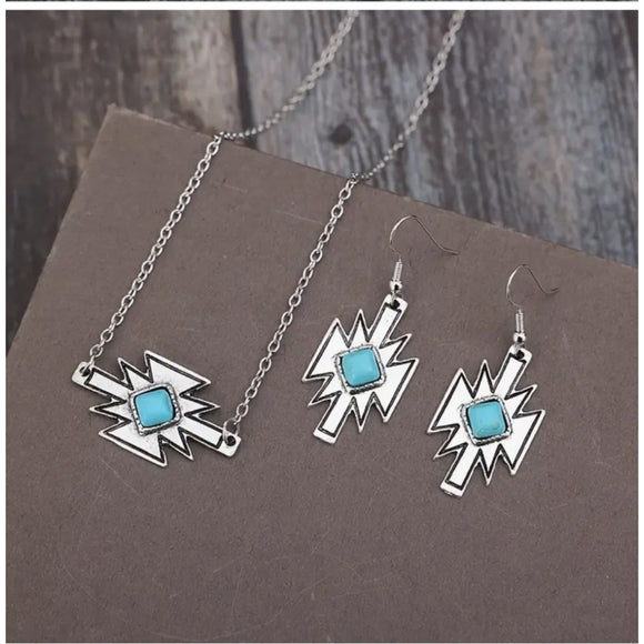Western Country Cowgirl Southwestern Turquoise Silver Necklace Earring Set NWT