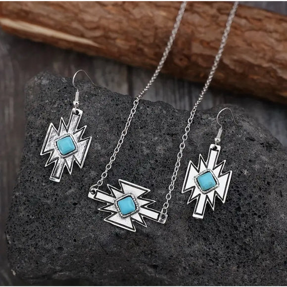 Western Country Cowgirl Southwestern Turquoise Silver Necklace Earring Set NWT