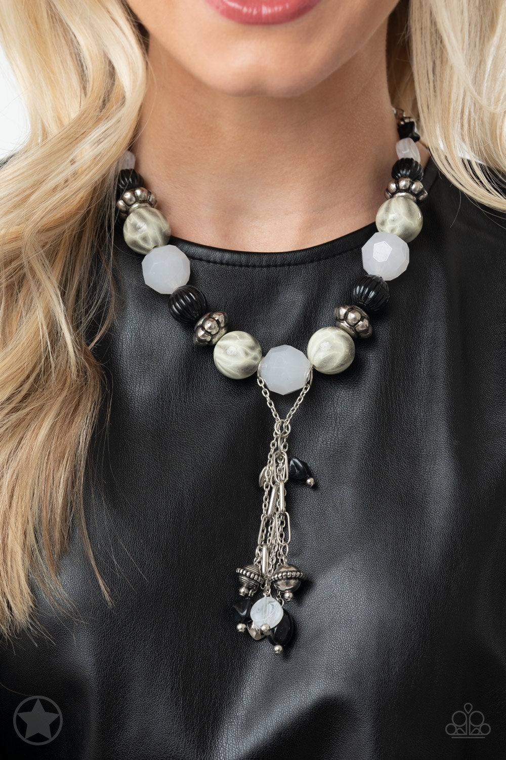 Break A Leg! Blockbuster Necklace 2279