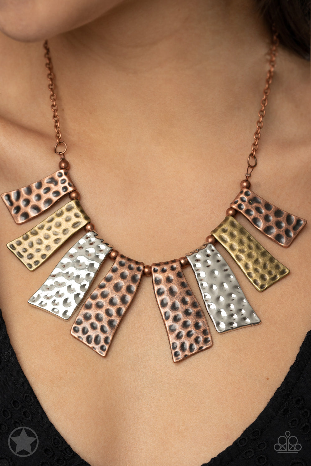 A Fan of the Tribe Blockbuster Necklace 3243