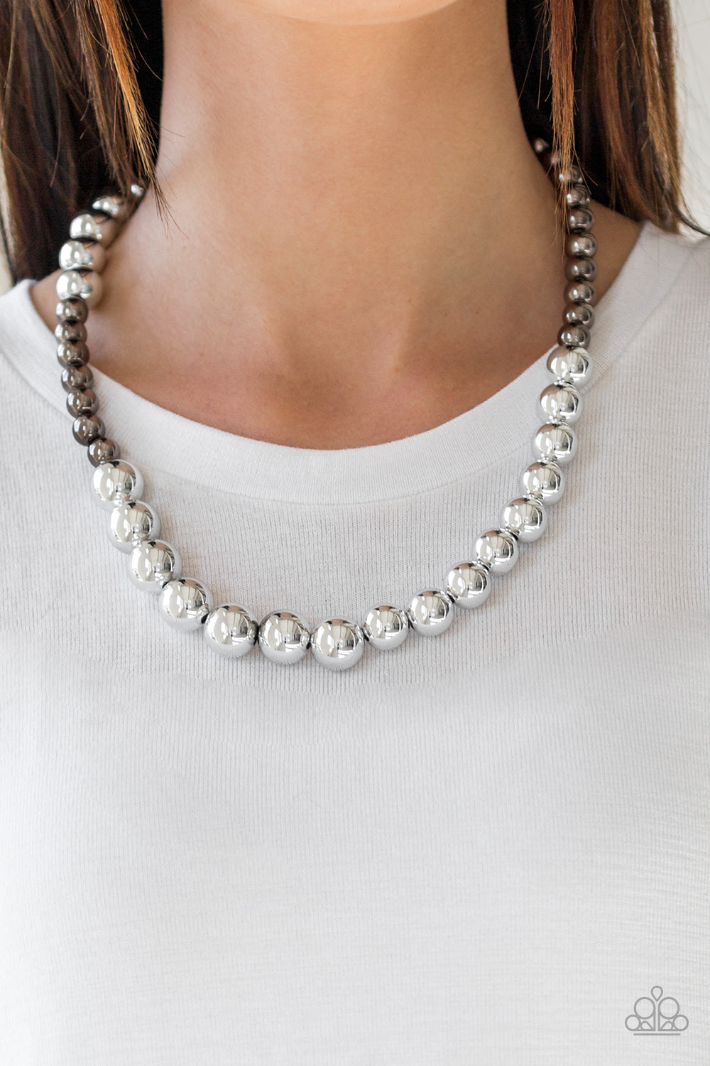 Power To The People - Silver Necklace Earring Jewelry Set