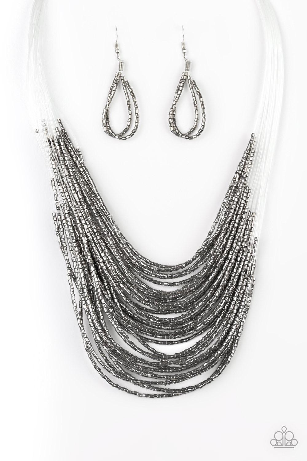 Catwalk Queen – Black Necklace 1340