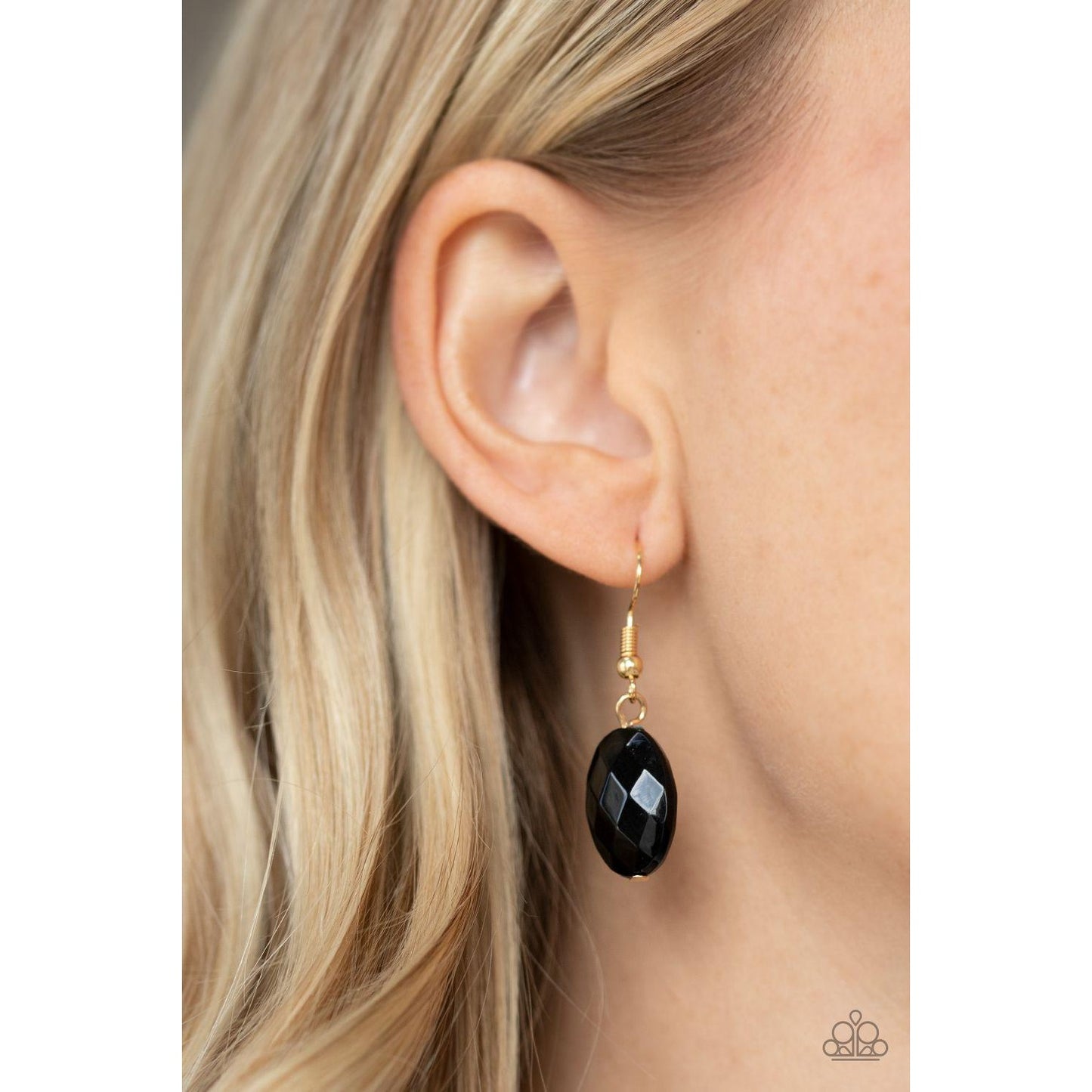 Max Volume – Black Necklace 1495