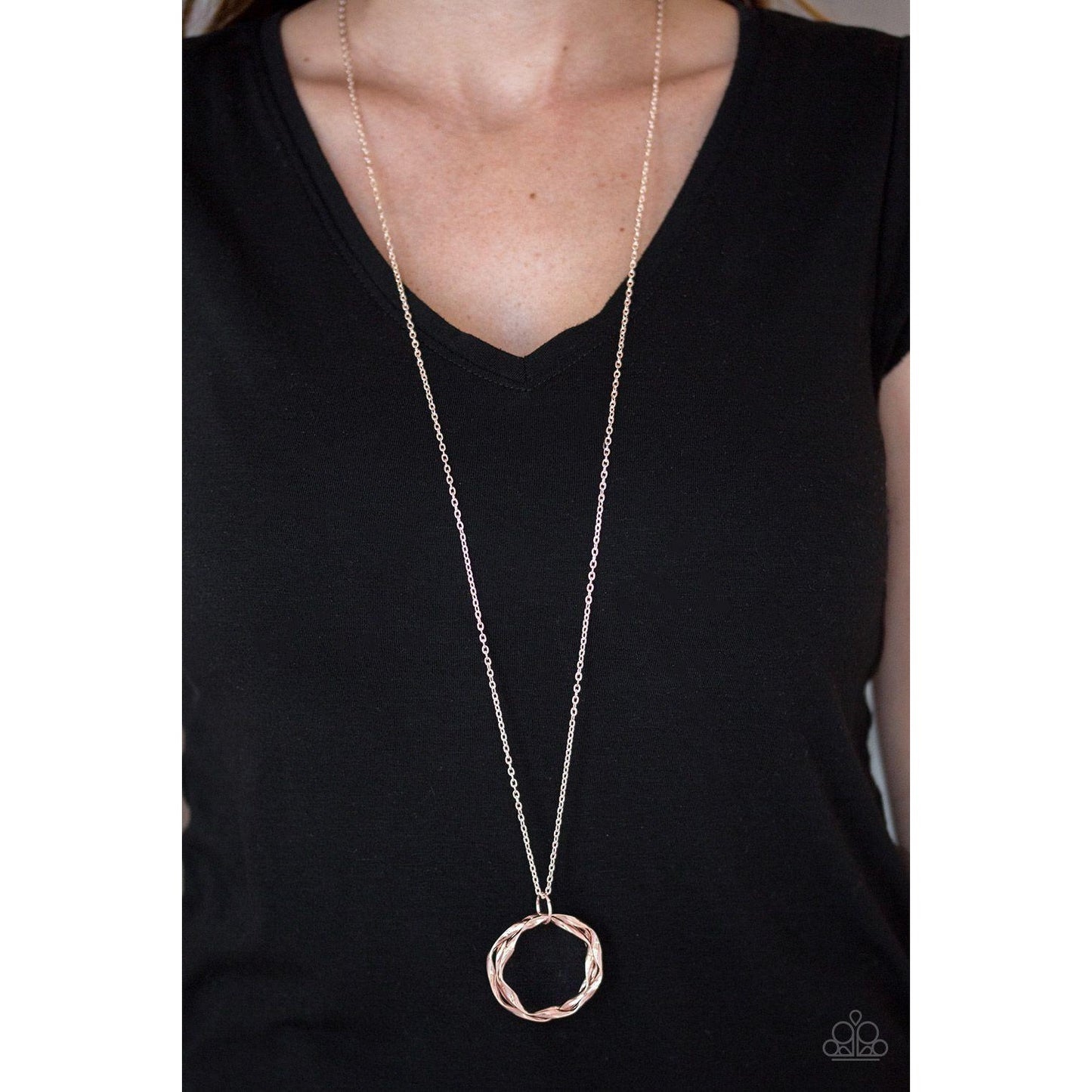 Millennial Minimalist – Rose Gold Necklace