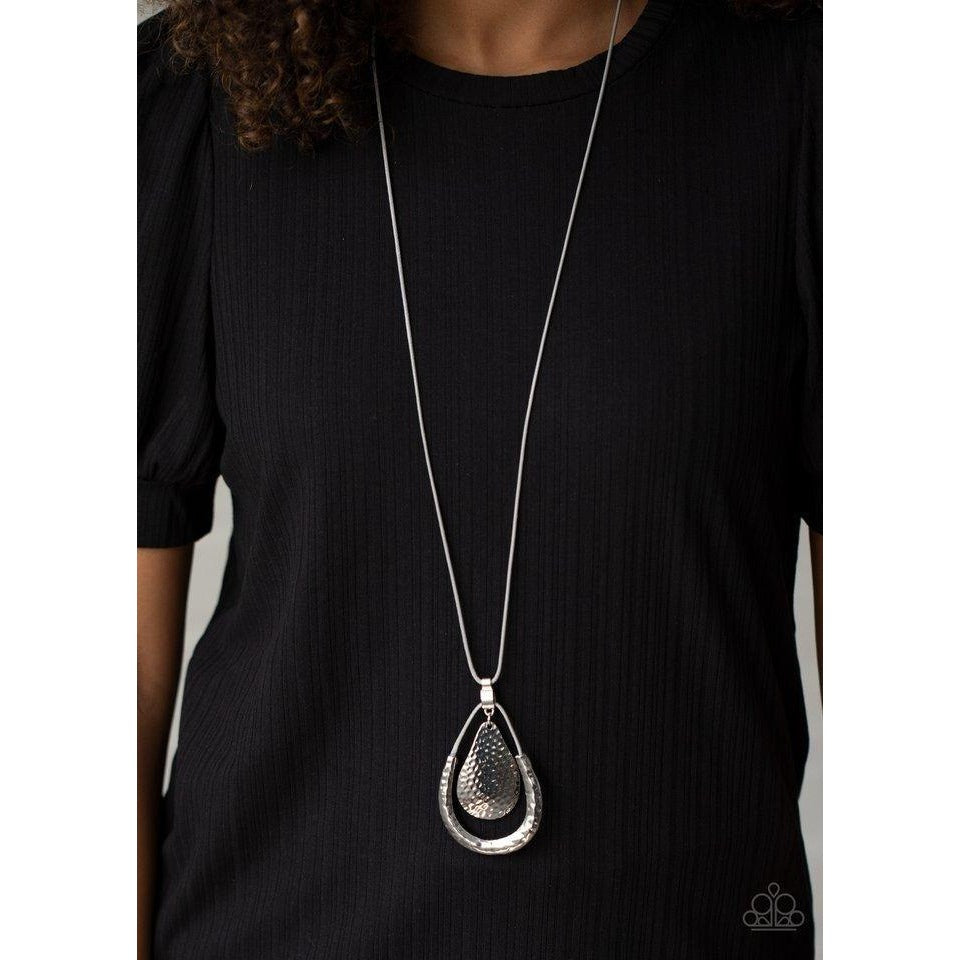 Paparazzi Necklace Texture Trekker - Silver Necklace 842
