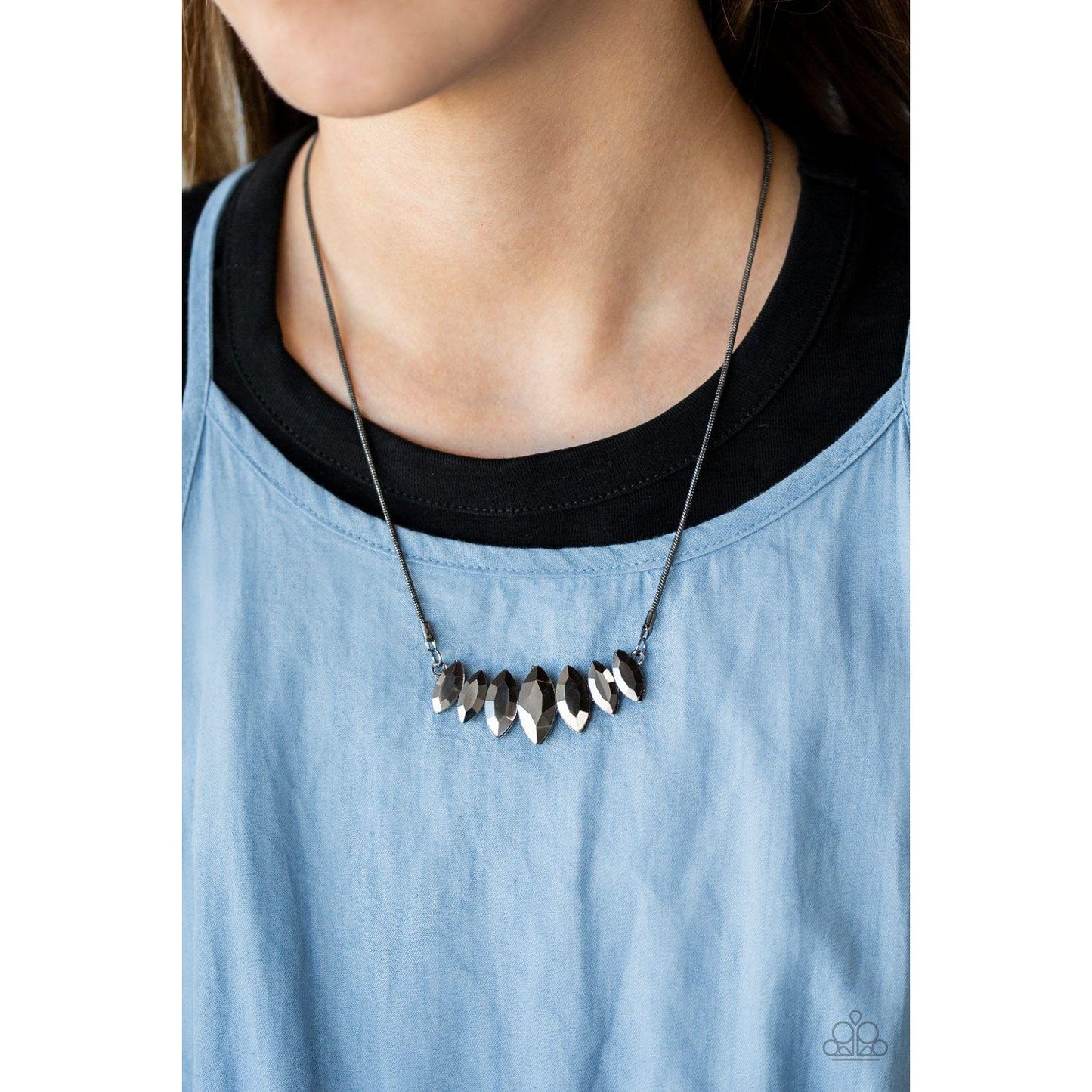 Leading Lady - Black Necklace 2140