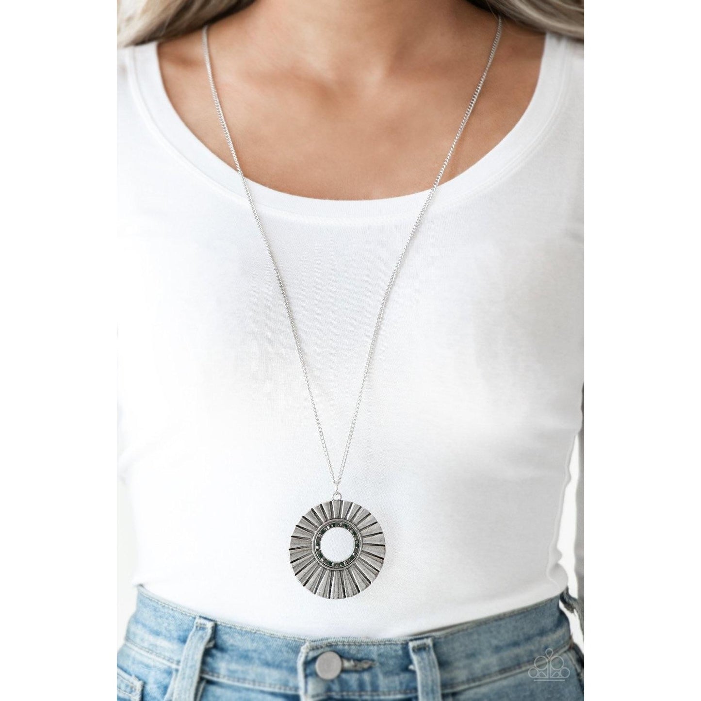 Chicly Centered - Multi Necklace 756